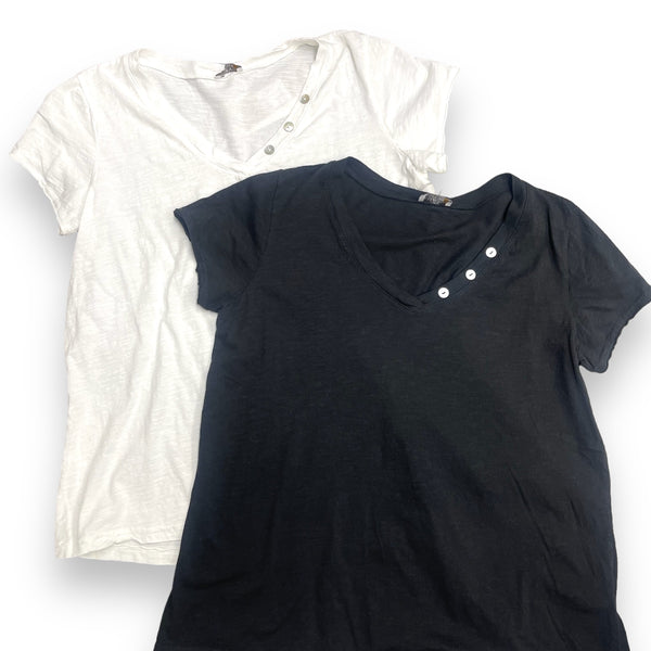 Blake V-Neck Tee With 3 Button Detail