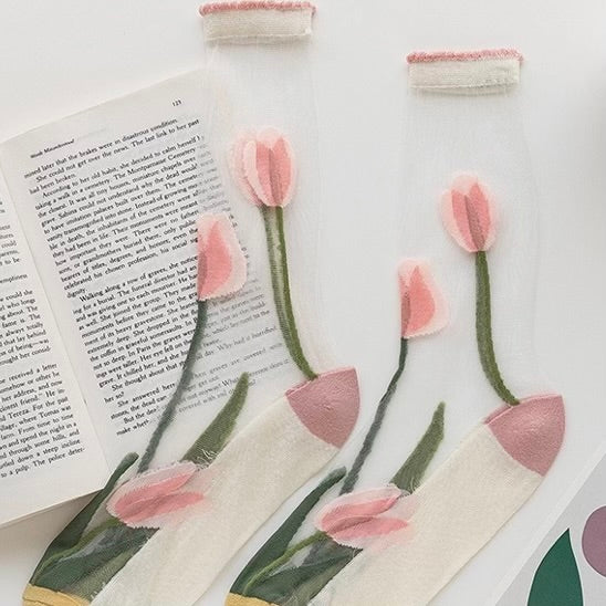 Nylon and Cotton Flower Jacquard Socks