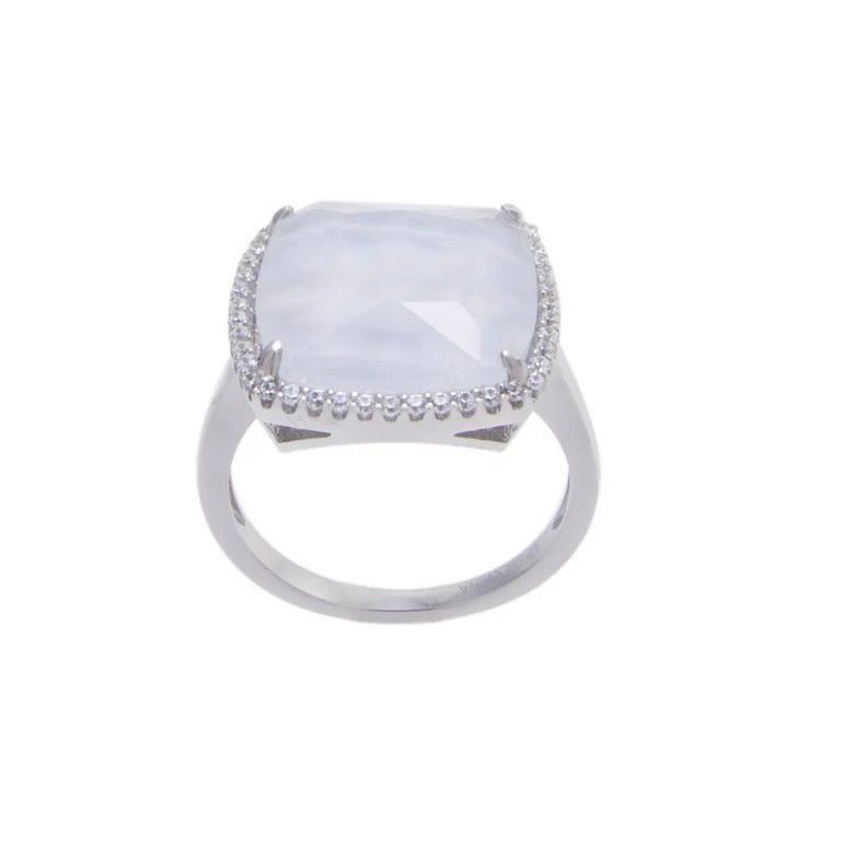 Beautiful White Agate Ring
