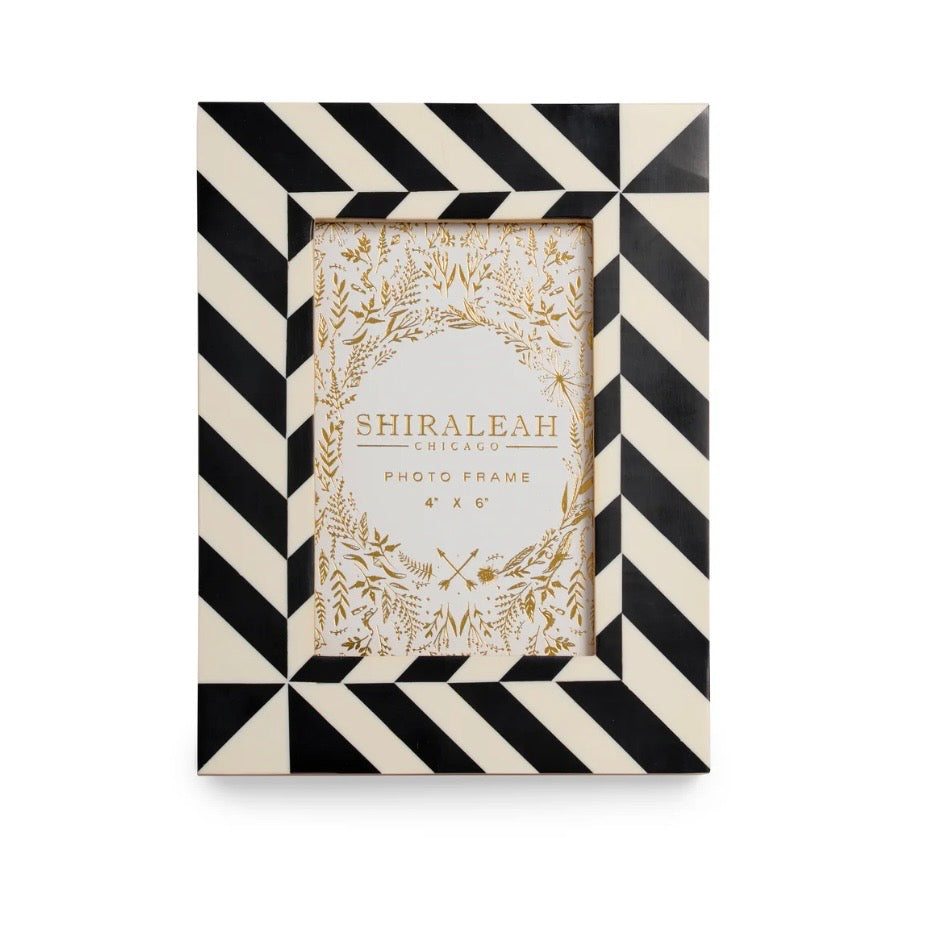 Shiraleah Roma 4" x 6" Diagonal Stripe Picture Frame