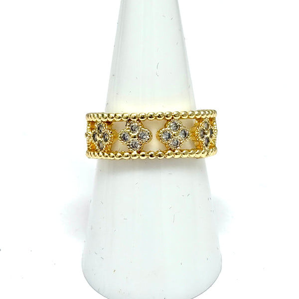 Gold Clover Eternity Band