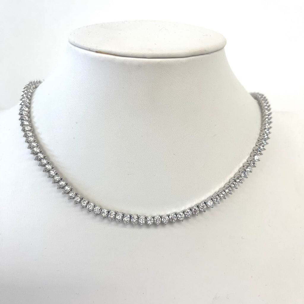 16" Three Prong Princess Tennis Necklace