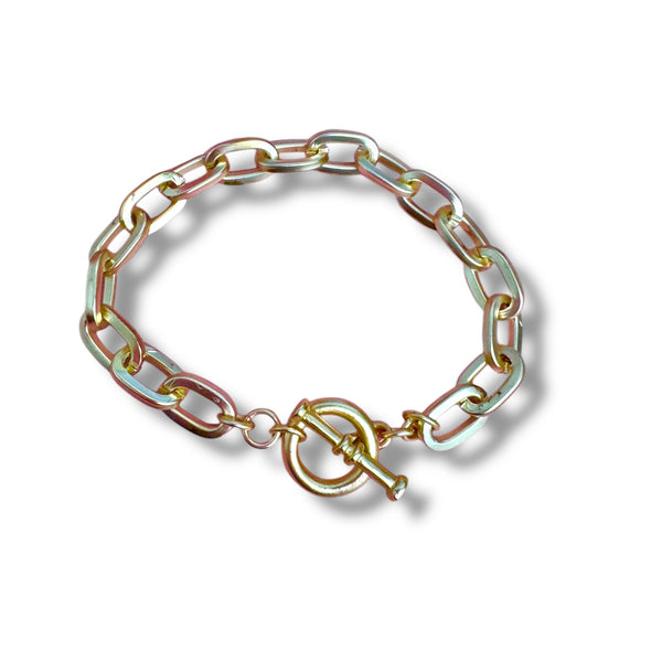 Matte Gold Oval Link Bracelet