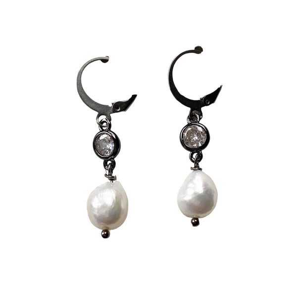 Fresh Water Pearl And Crystal Glam Earrings