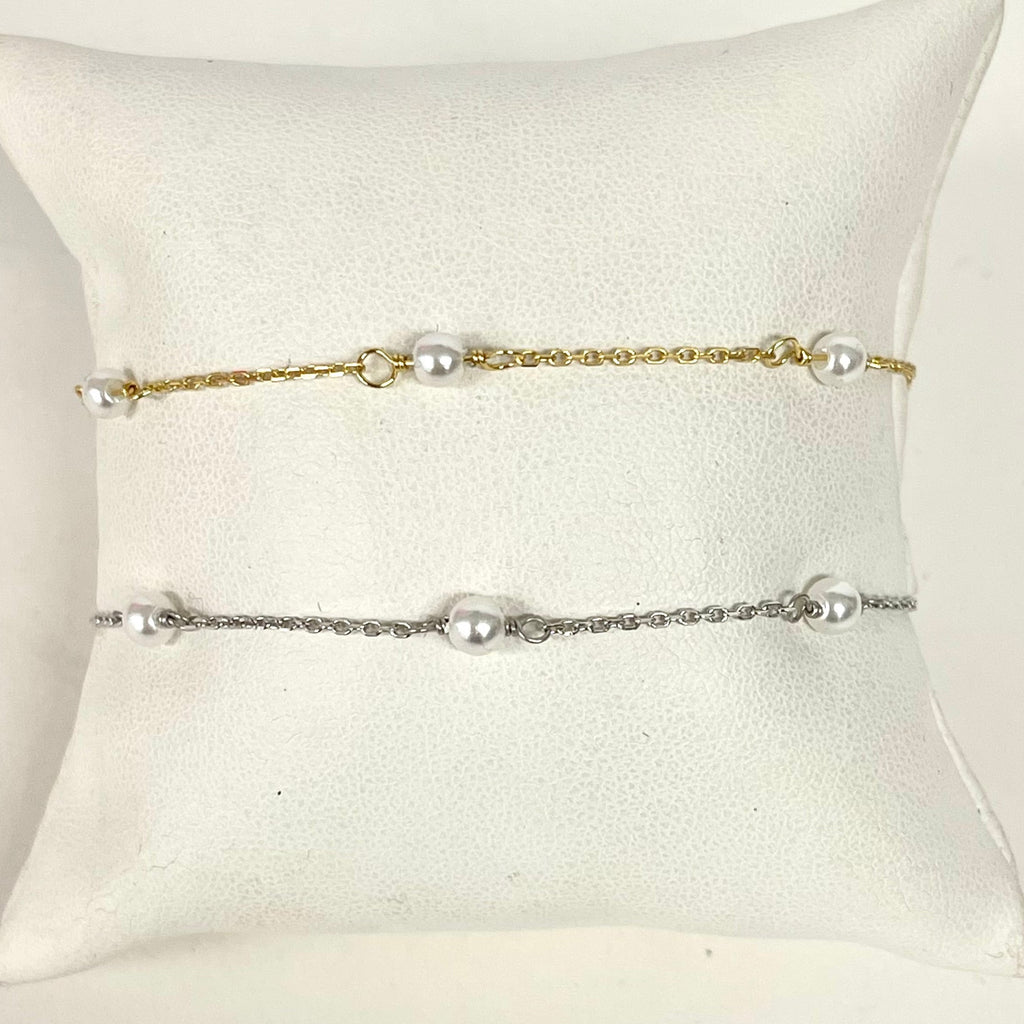 Pearl And Chain Bracelet