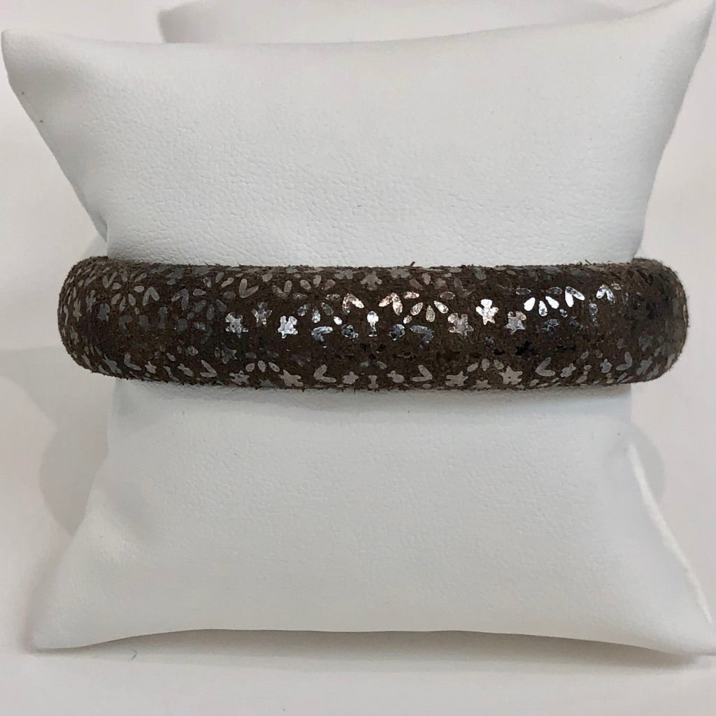Suede Bangles with Pattern