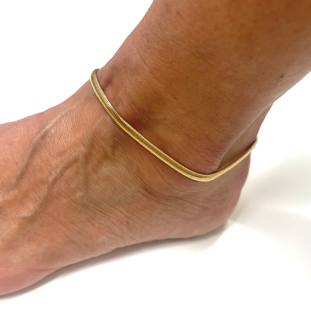 Gold Thin Herringbone Anklet