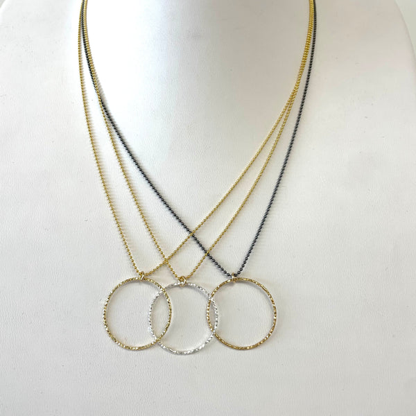 Margo With Large Single Circle Necklace