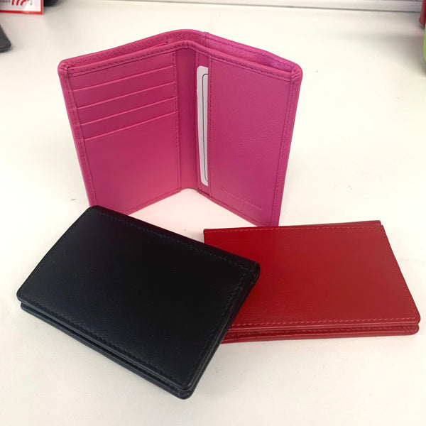 ILI Slim Leather Compartment Wallet